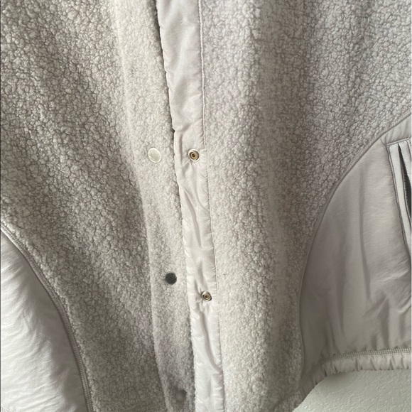 Lululemon Gray Sherpa Button Jacket - Picture 5 of 8
